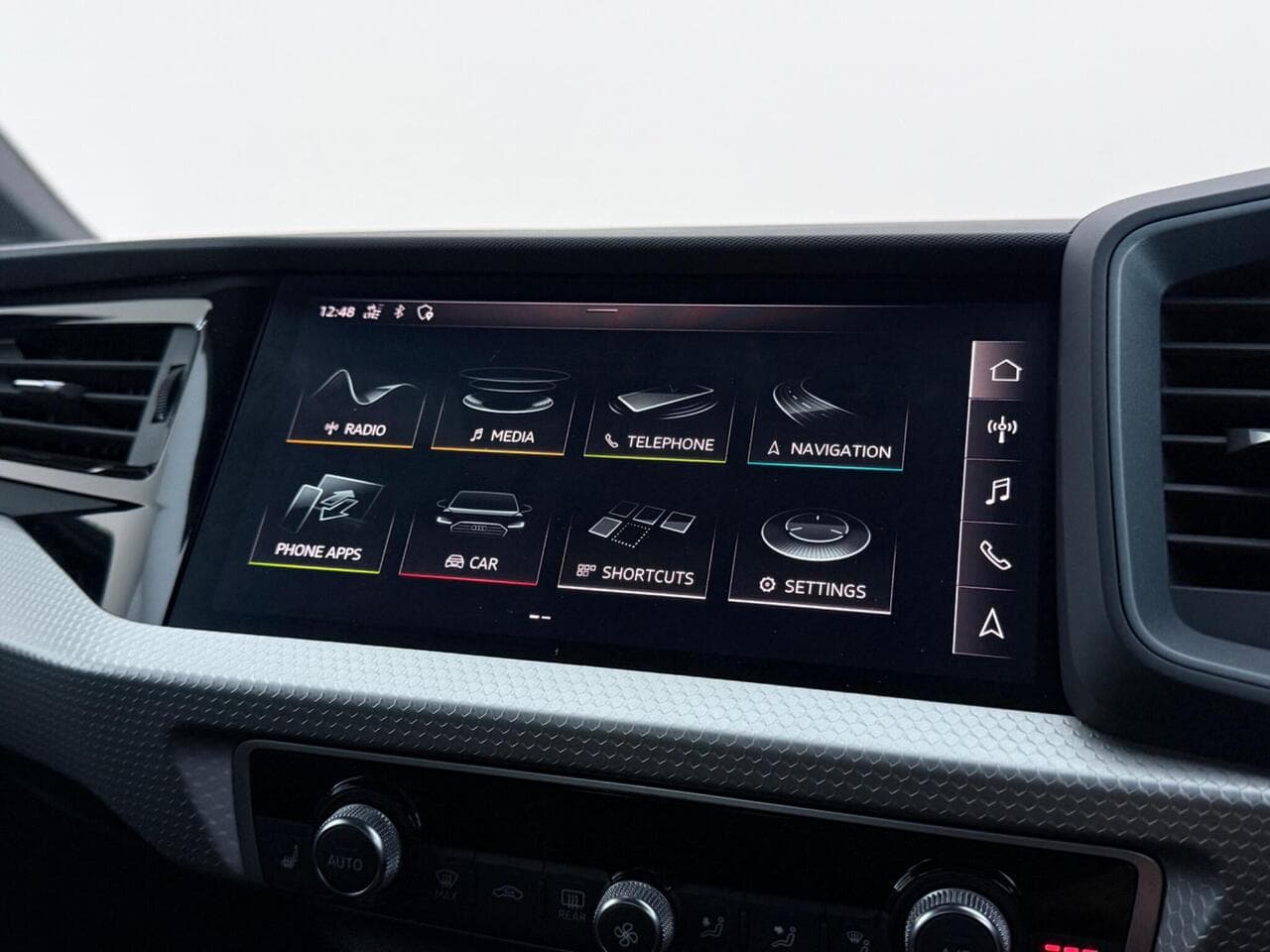 Audi A1 thumbnail Infotainment System