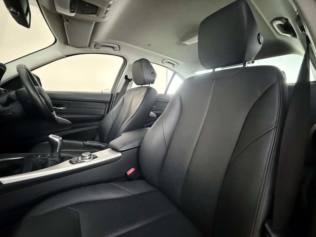 BMW 3 Series thumbnail Seat Front Passenger