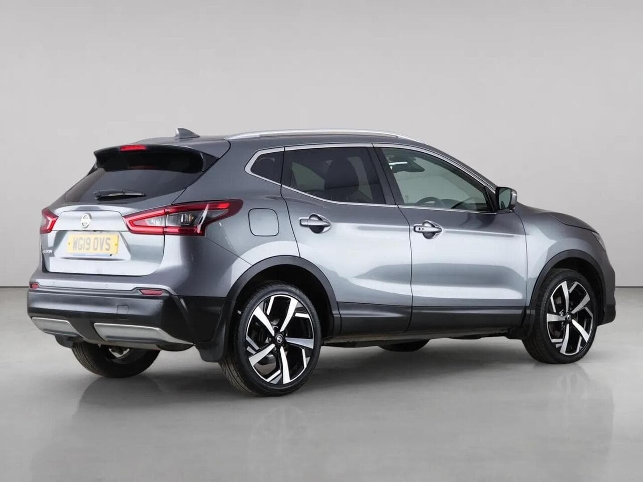Nissan Qashqai thumbnail Rear Right