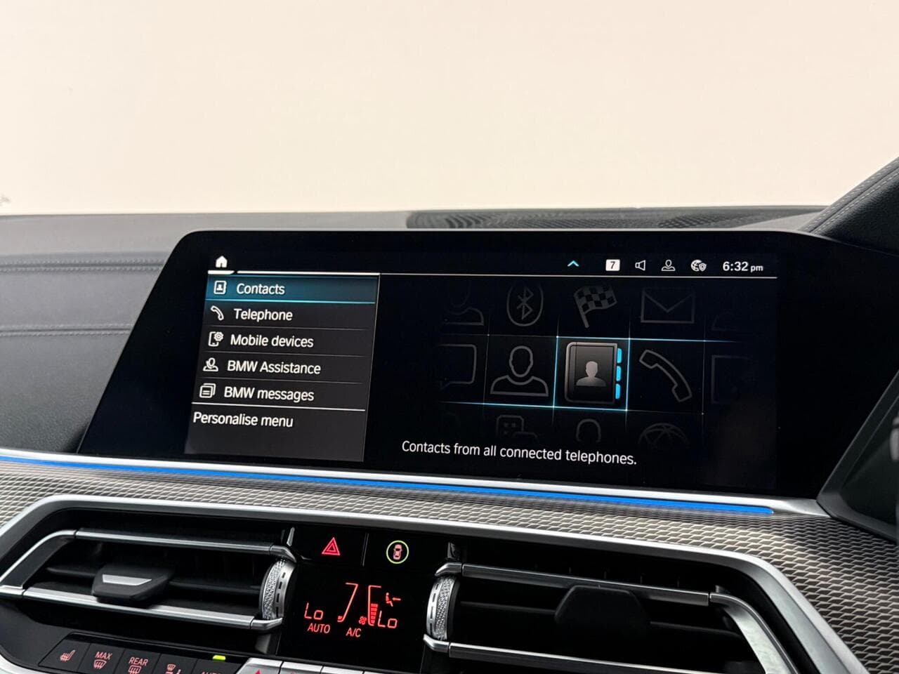 BMW X5 thumbnail Infotainment System