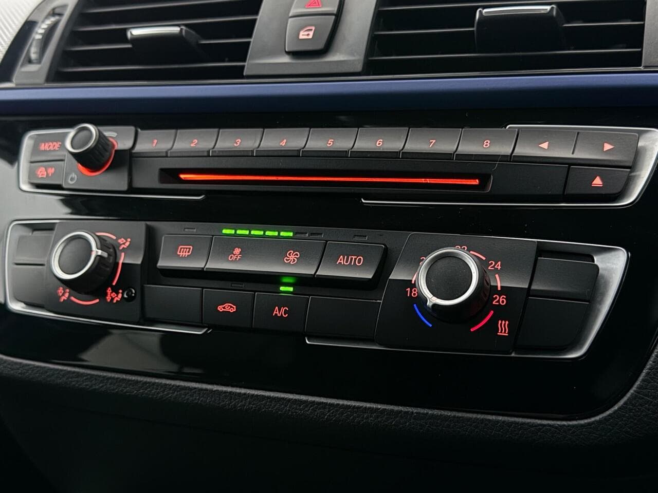 BMW 1 Series thumbnail Infotainment System