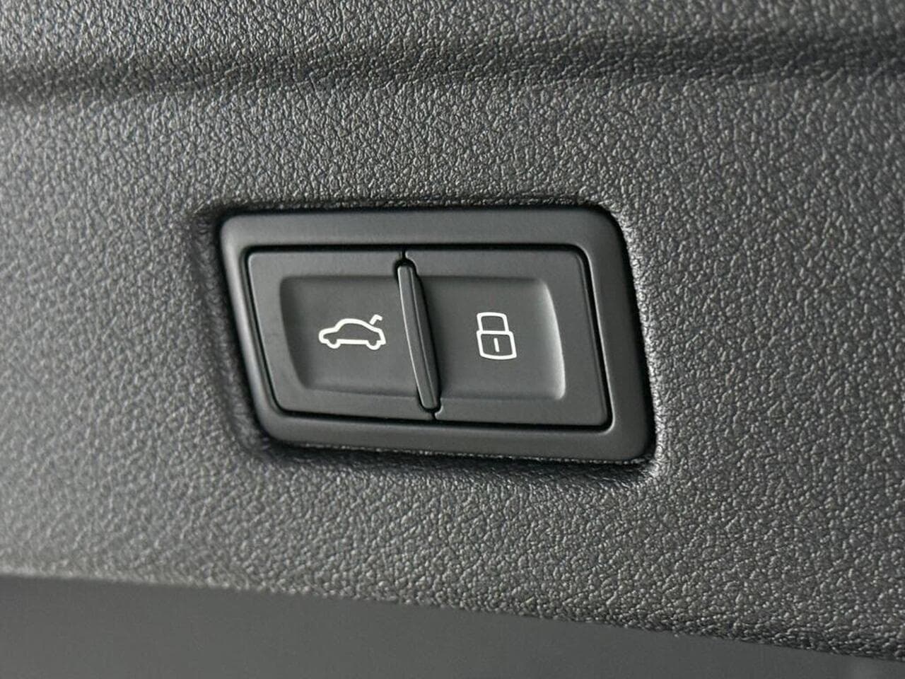 Audi A5 thumbnail Misc Controls