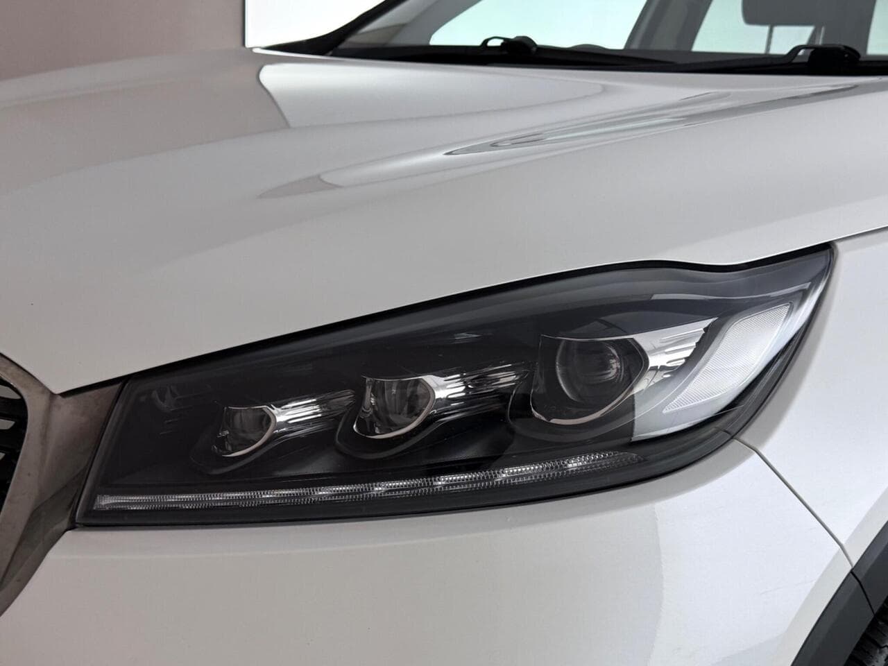 Kia Sorento thumbnail Lights Front