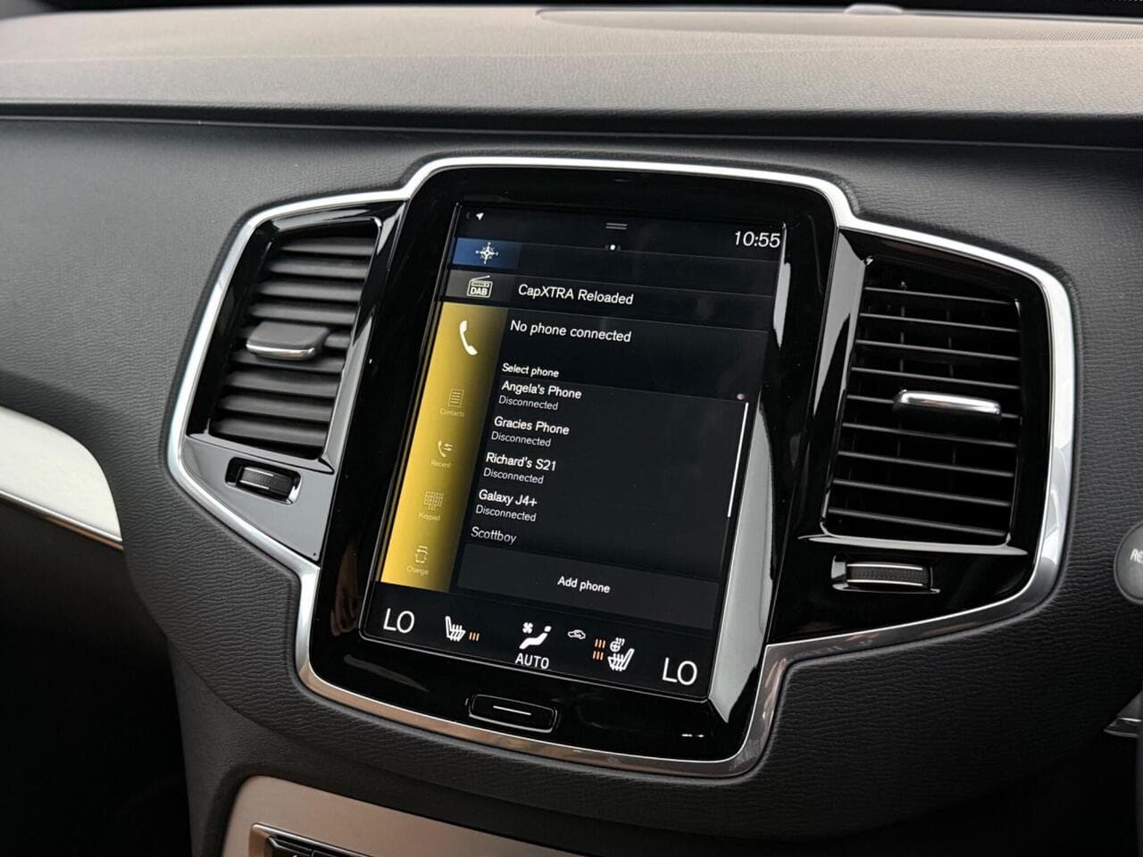 Volvo XC90 thumbnail Infotainment System