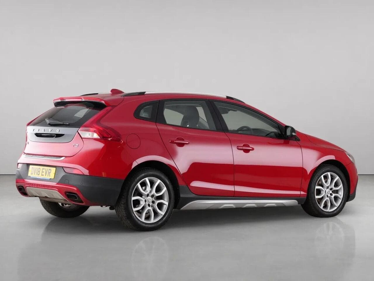 Volvo V40 Cross Country thumbnail Side Right