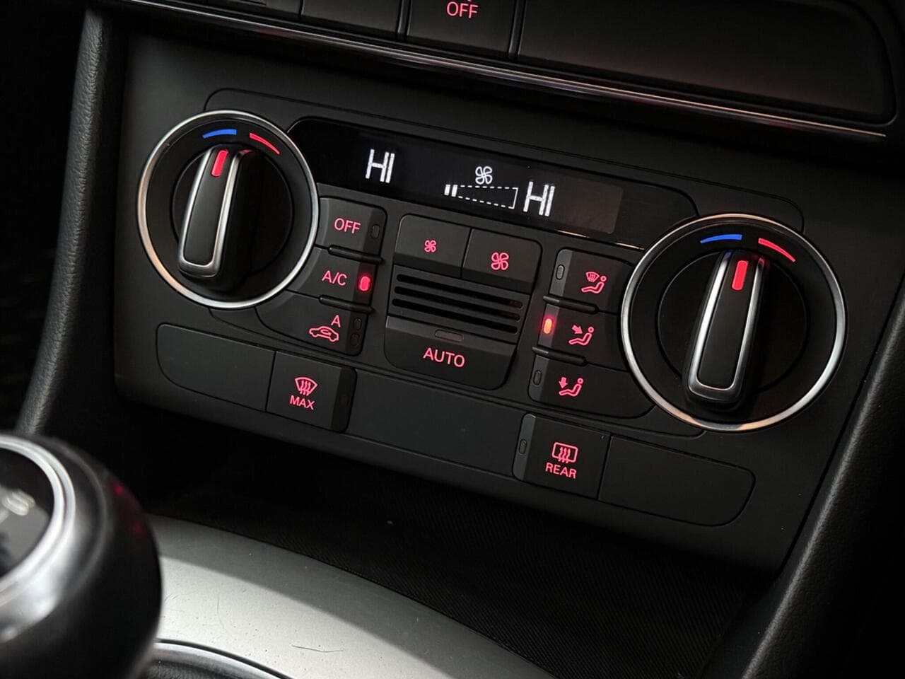 Audi Q3 thumbnail Misc Controls