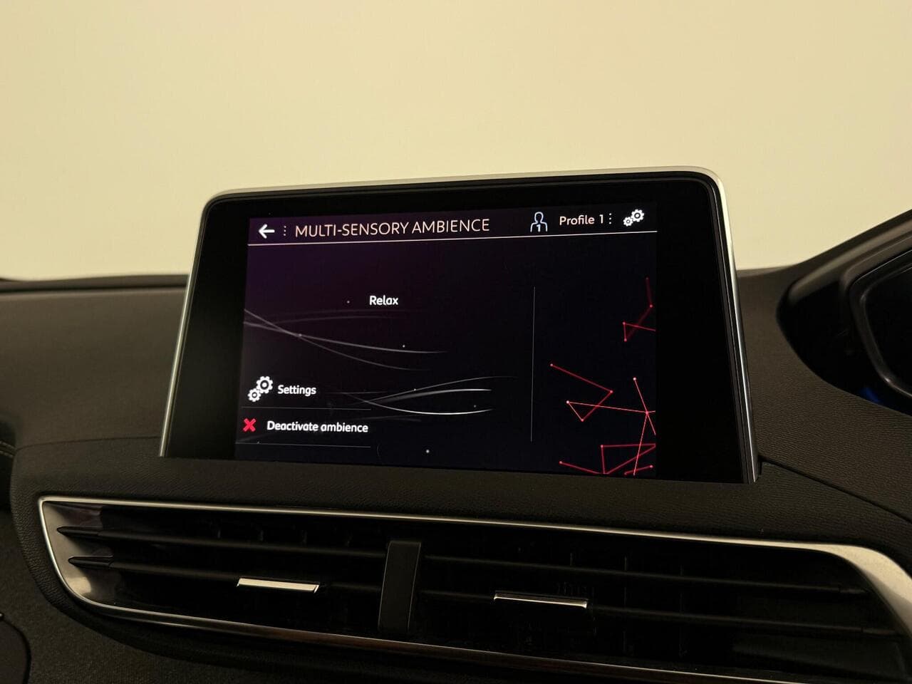 Peugeot 3008 thumbnail Infotainment System