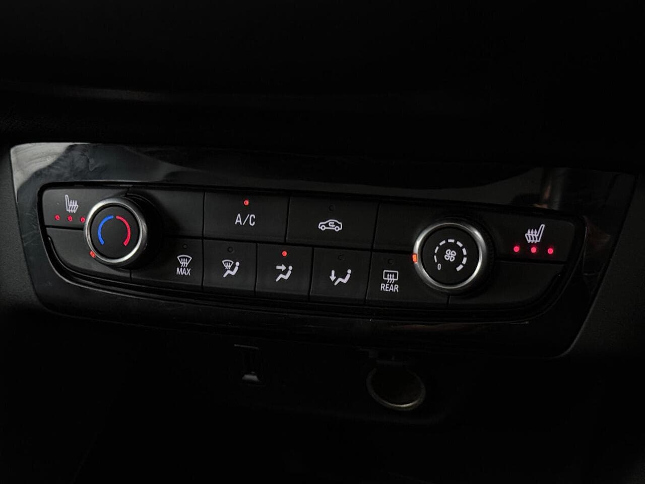 Vauxhall Corsa thumbnail Misc Controls
