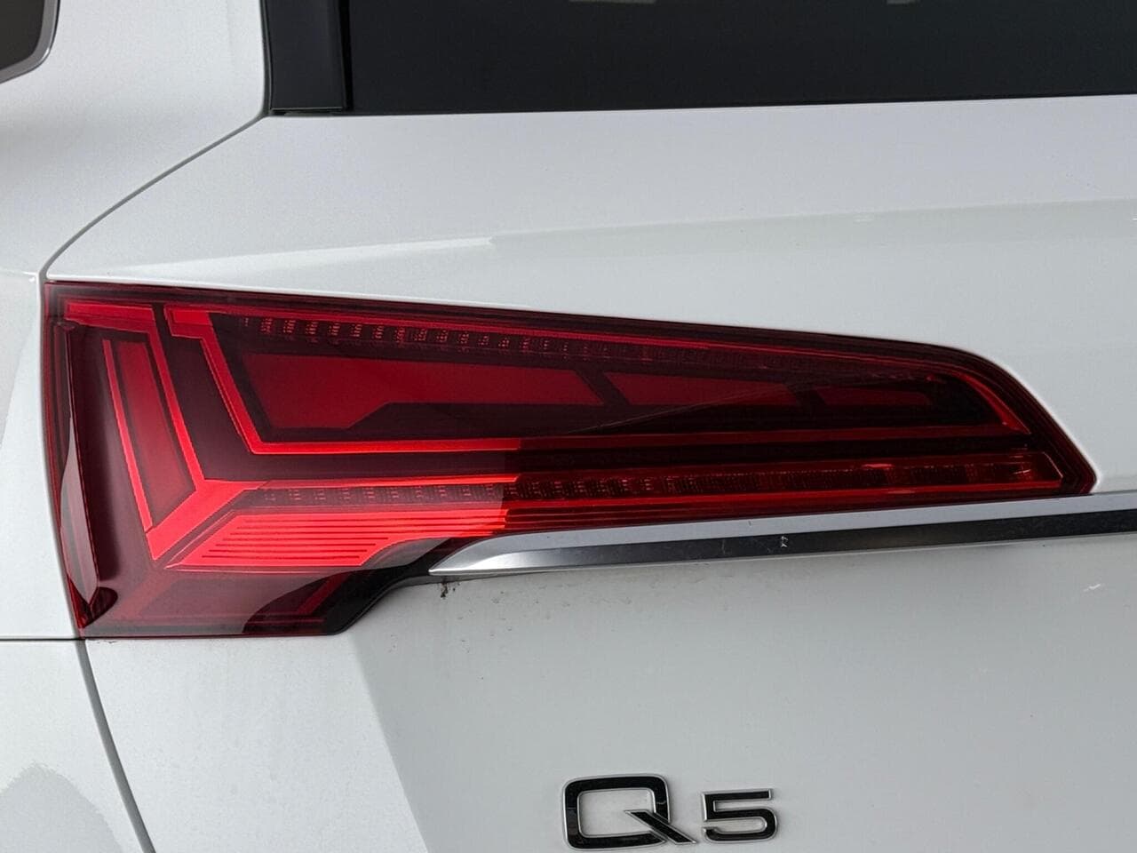 Audi Q5 thumbnail Lights Rear