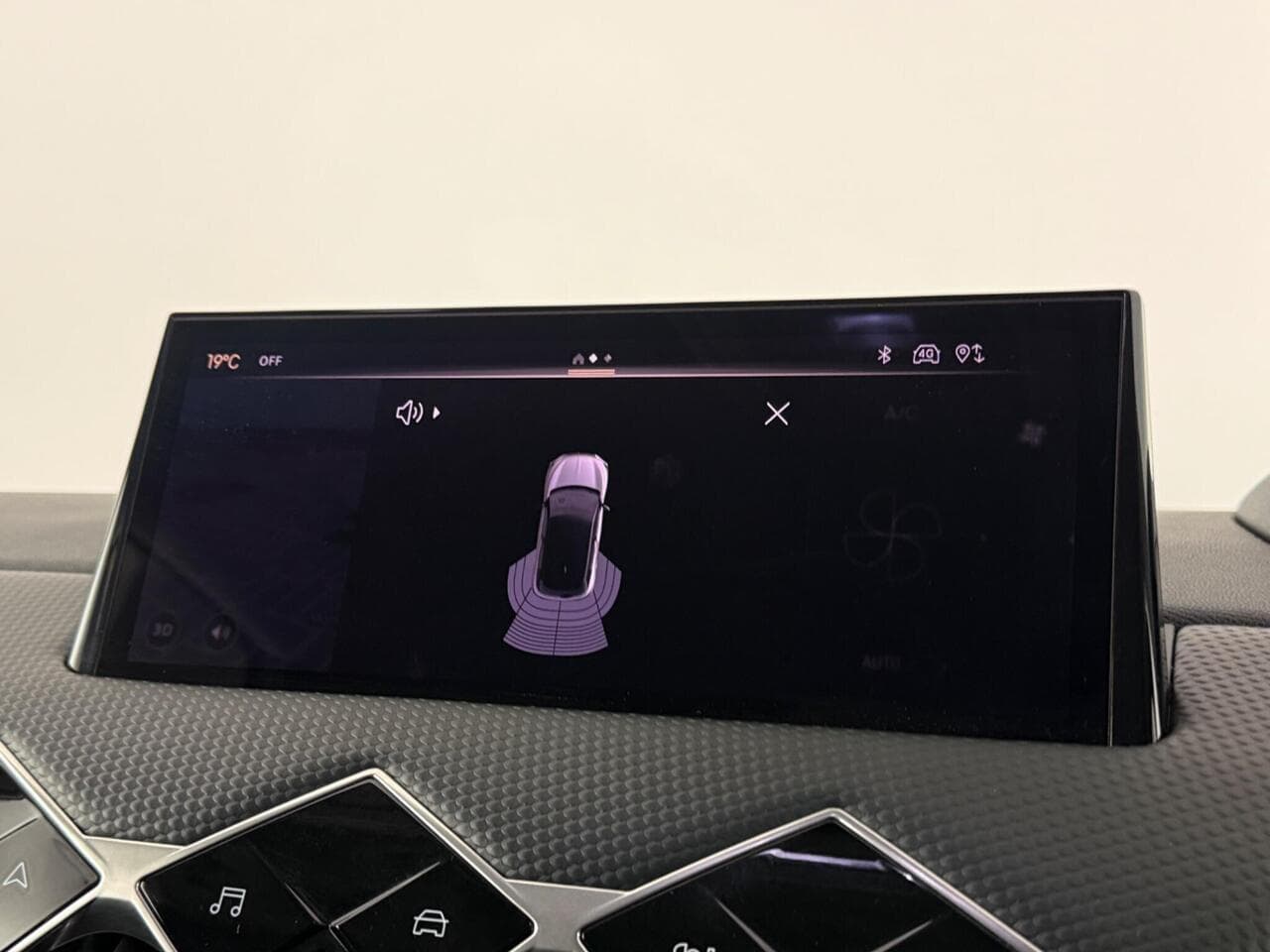 DS AUTOMOBILES DS 3 thumbnail Infotainment System