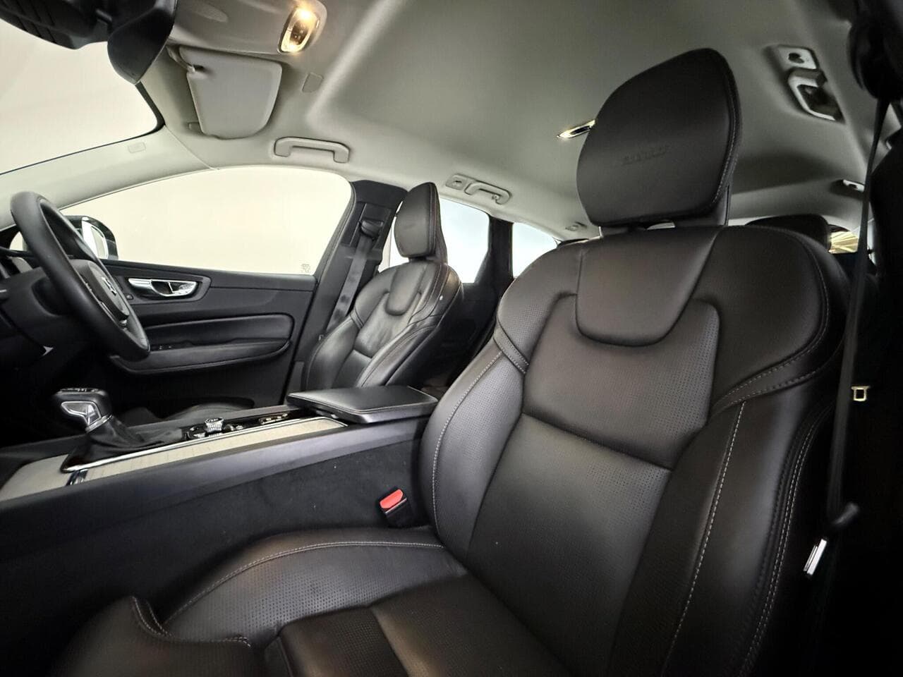 Volvo XC60 thumbnail Seat Front Passenger