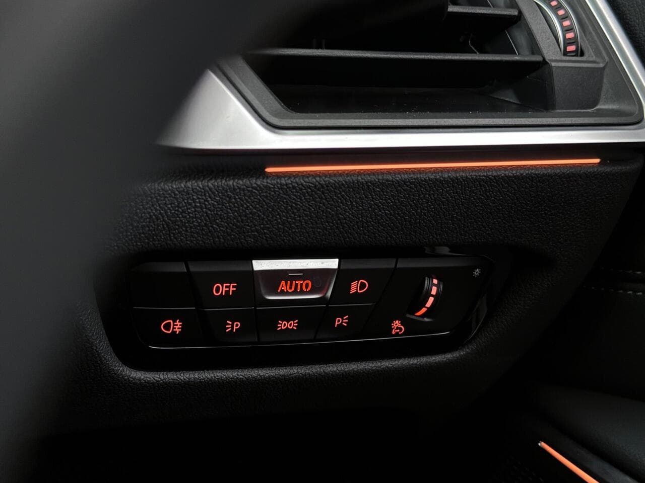 BMW 3 Series thumbnail Misc Controls