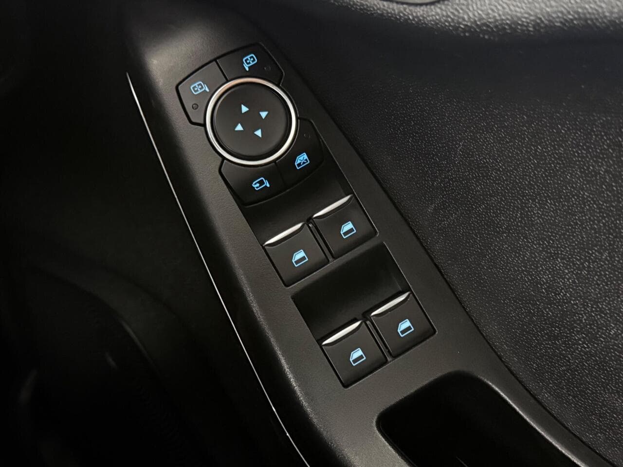 Ford Fiesta thumbnail Misc Controls