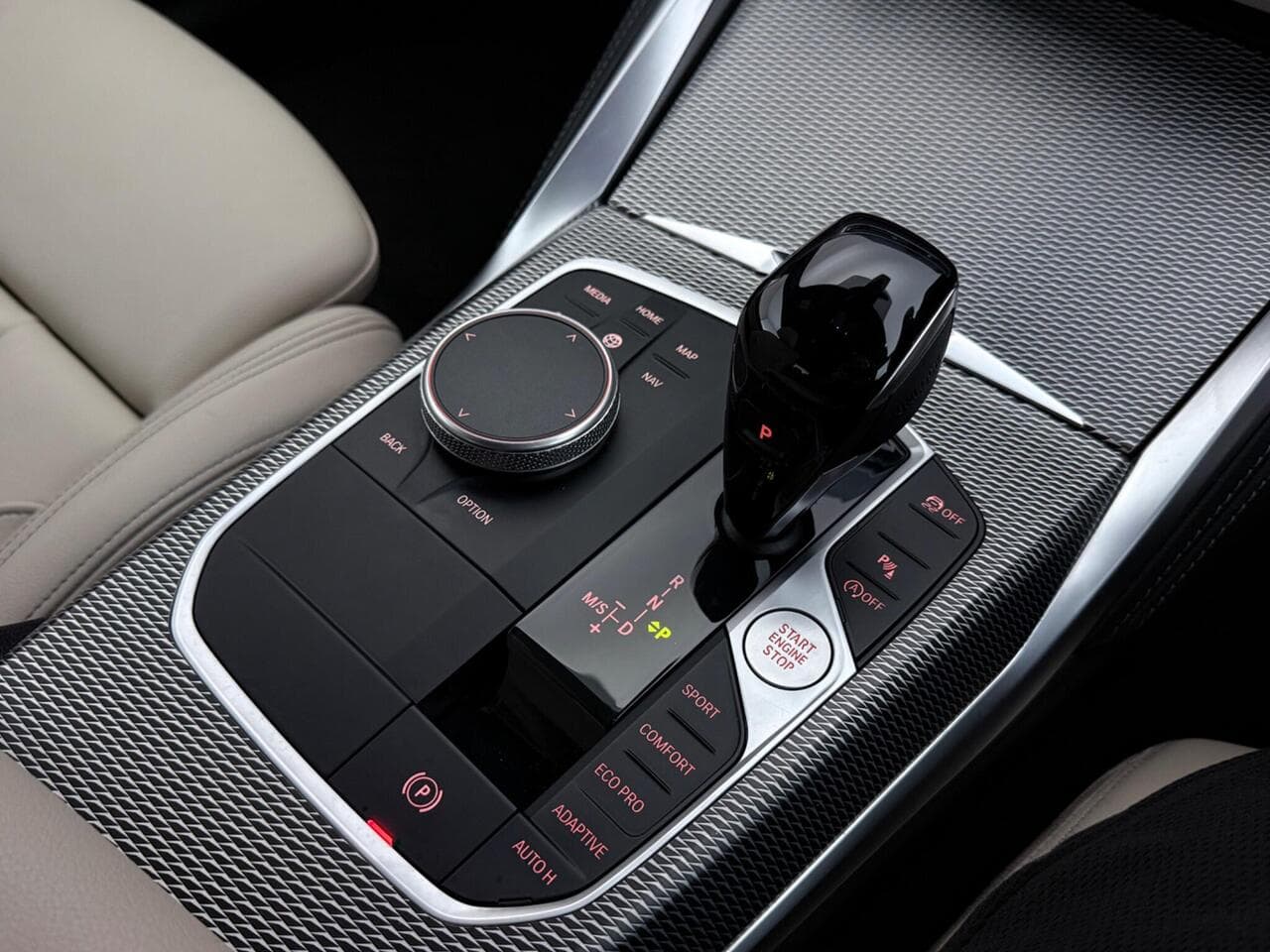 BMW 4 Series thumbnail Interior Front