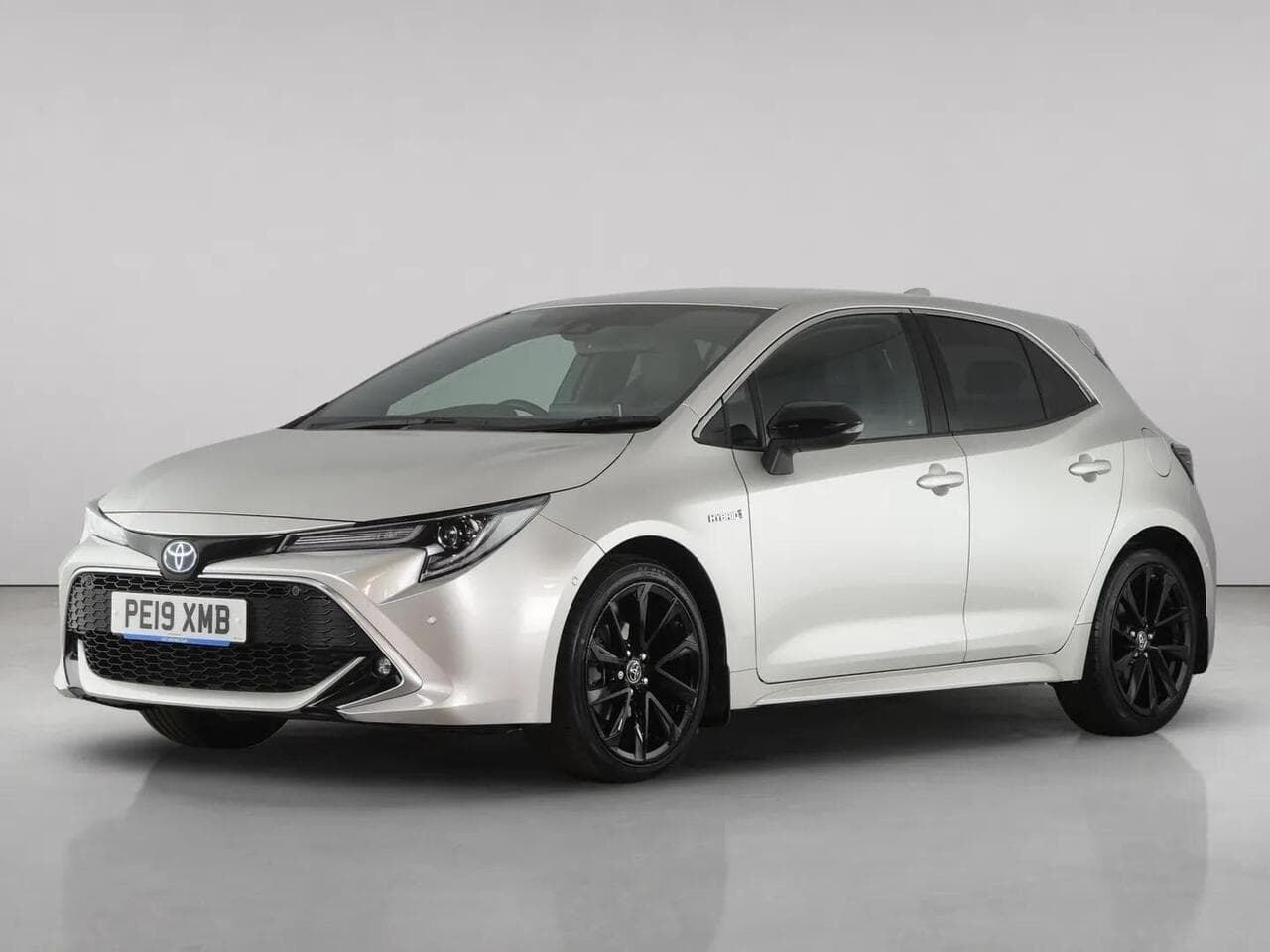 Toyota Corolla thumbnail Front Left