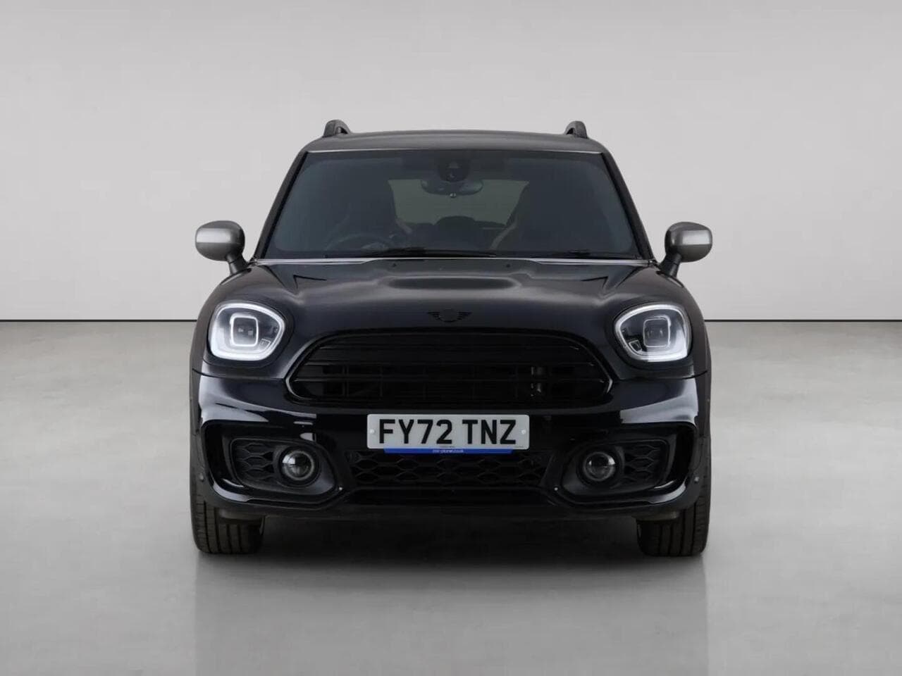 MINI Countryman thumbnail Front