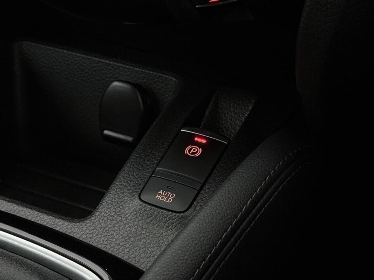 Nissan Qashqai thumbnail Misc Controls