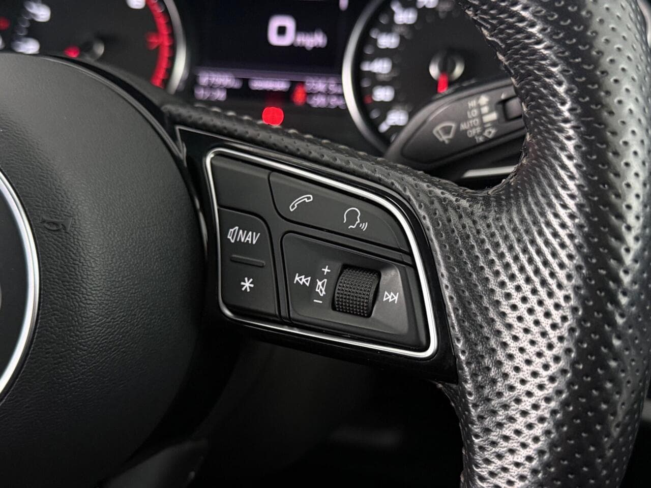 Audi A4 thumbnail Misc Controls
