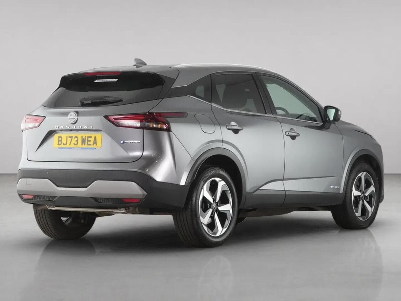 Nissan Qashqai thumbnail Rear Right