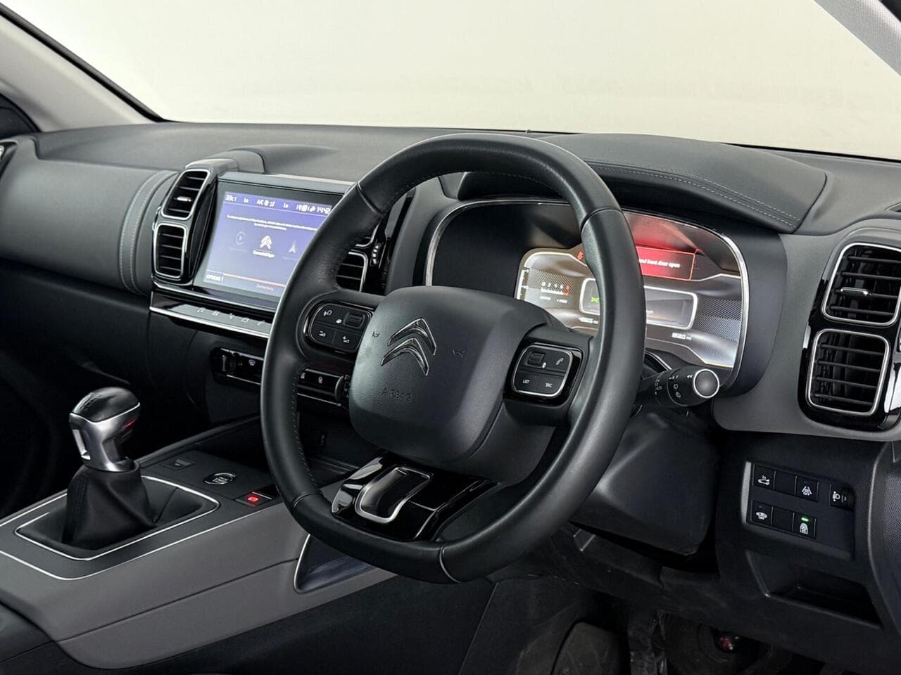 Citroen C5 Aircross thumbnail Interior Front