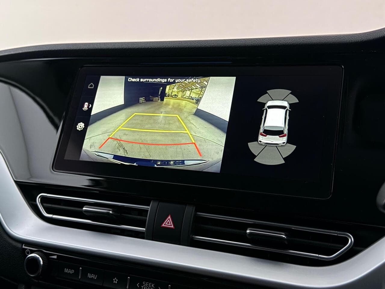 Kia Niro thumbnail Infotainment System