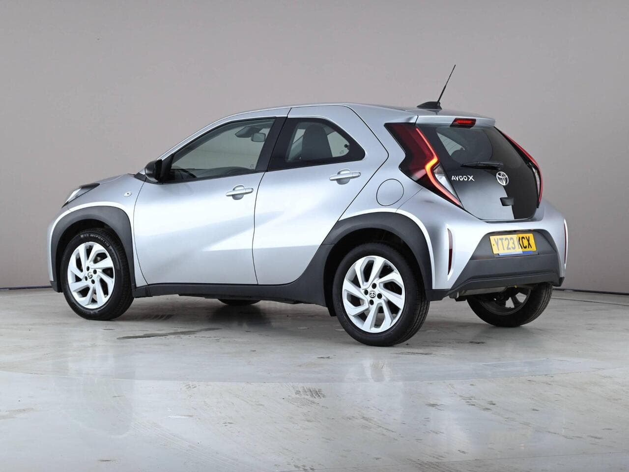 Toyota Aygo X thumbnail Side Left