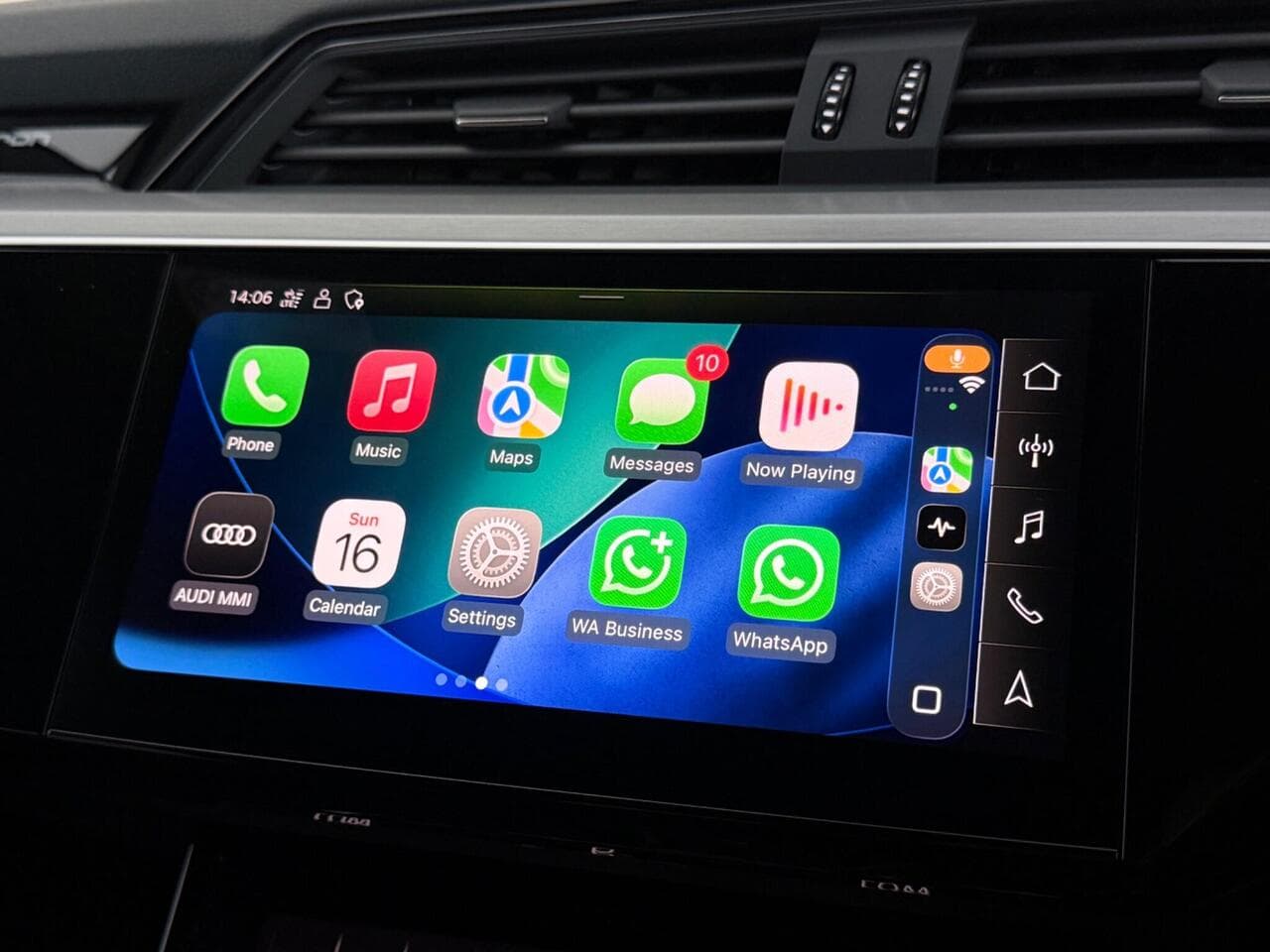 Audi e-tron thumbnail Infotainment System