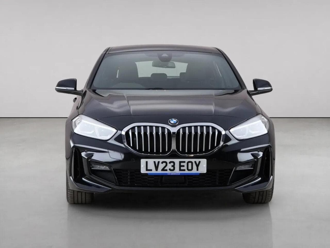 BMW 1 Series thumbnail Front