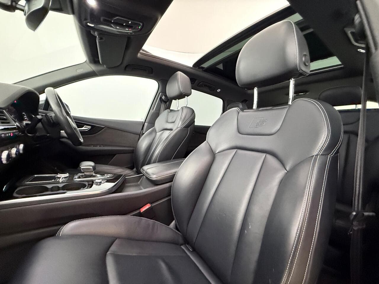 Audi Q7 thumbnail Seat Front Passenger