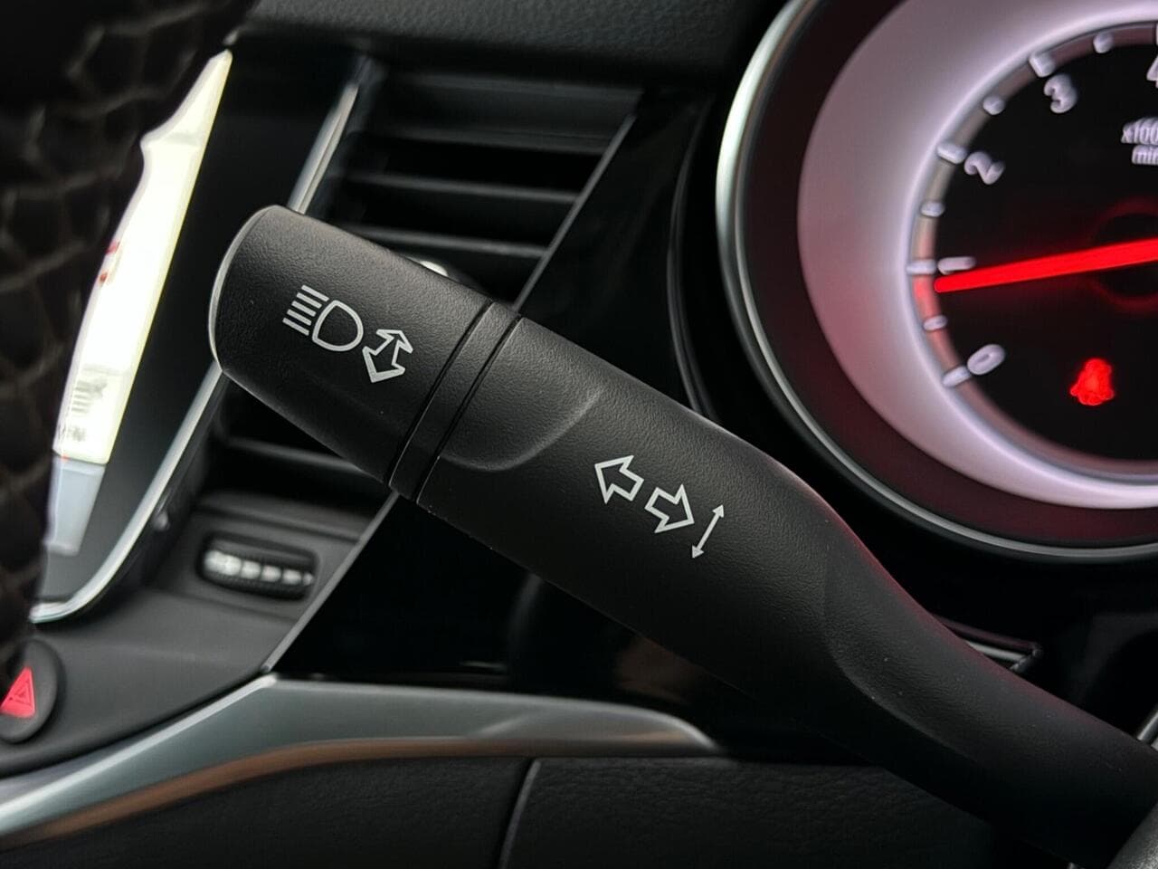Vauxhall Astra thumbnail Misc Controls