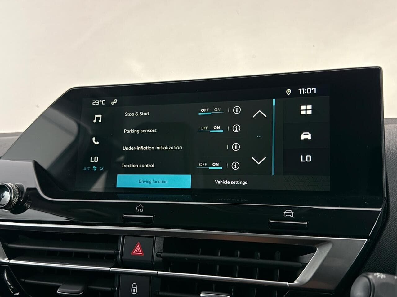 Citroen C4 thumbnail Infotainment System