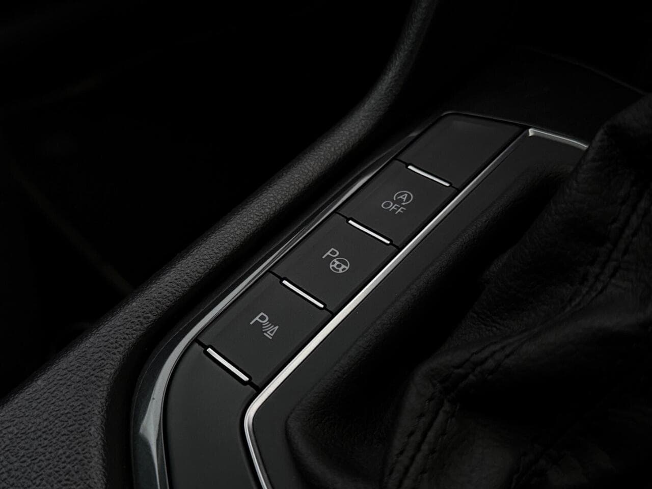 Volkswagen Tiguan thumbnail Misc Controls