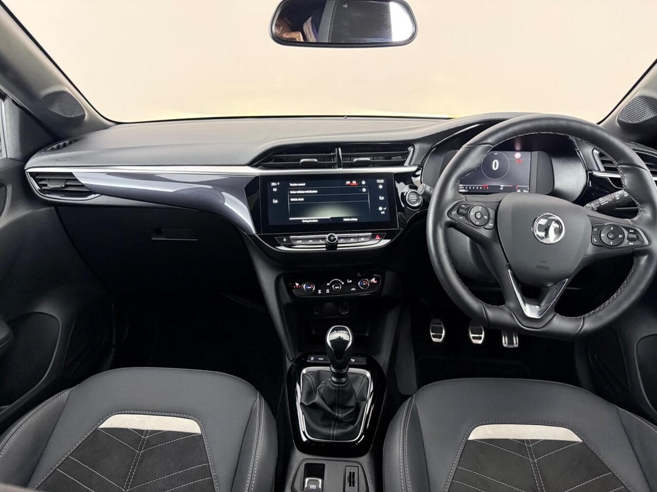 Vauxhall Corsa thumbnail Interior Front