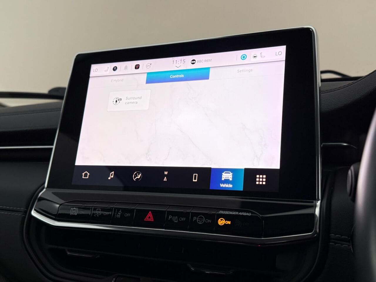 Jeep Compass thumbnail Infotainment System