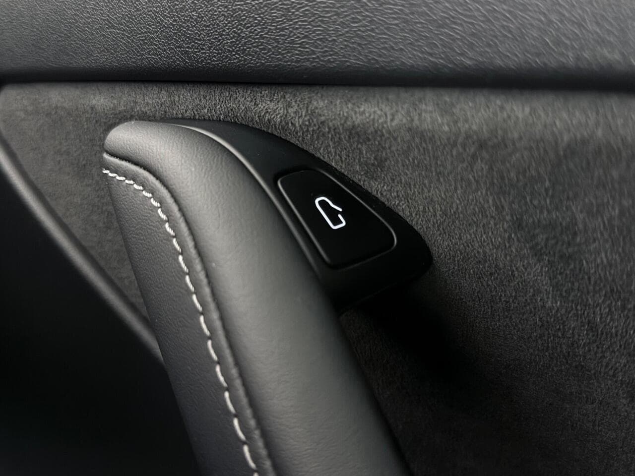 Tesla Model Y thumbnail Misc Controls