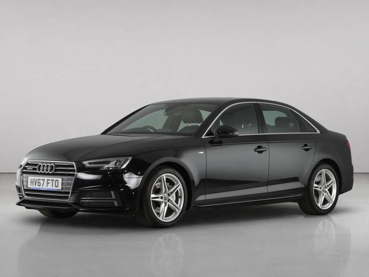 Audi A4 thumbnail Front Left