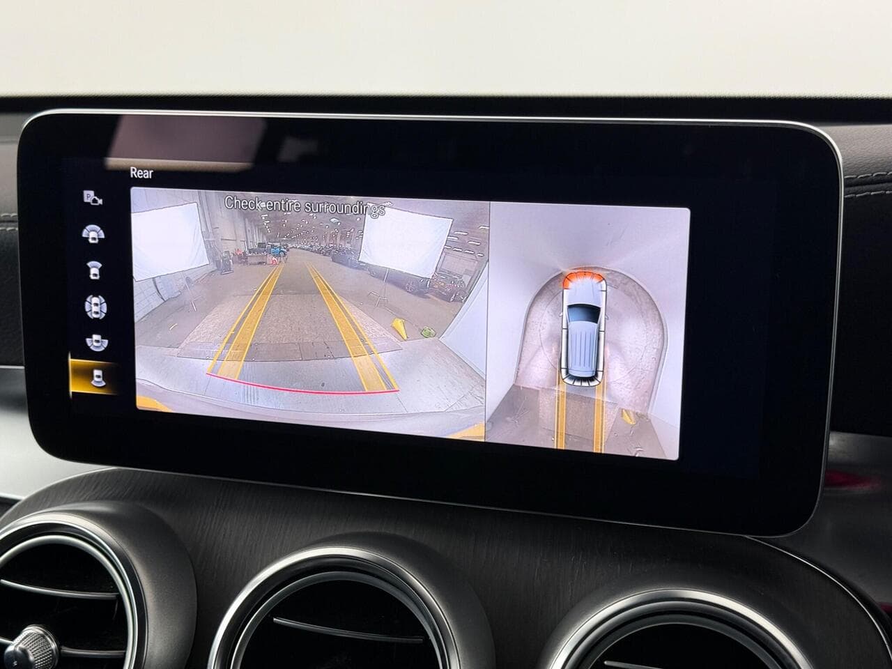 Mercedes-Benz GLC thumbnail Infotainment System