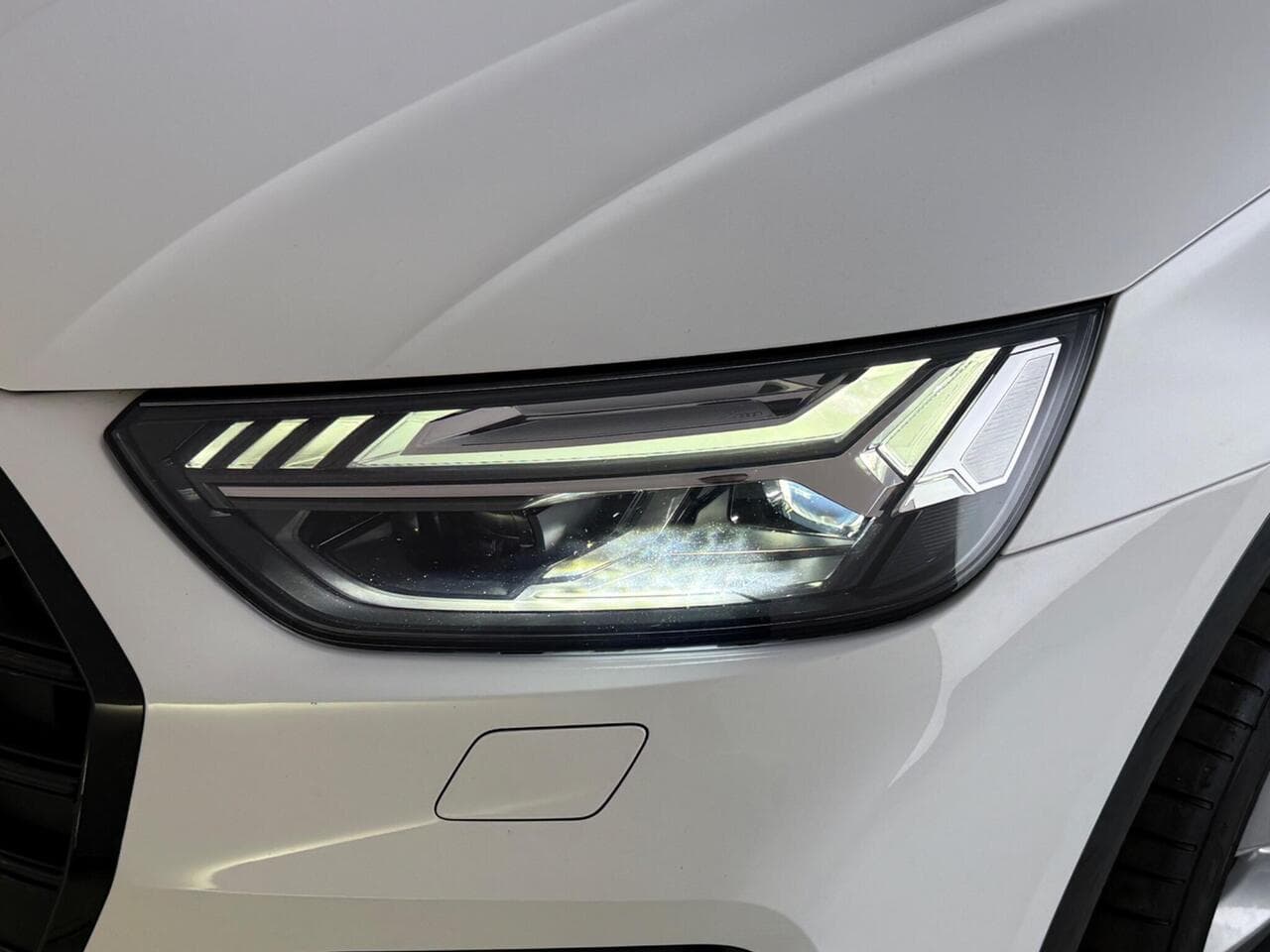 Audi Q5 thumbnail Lights Front