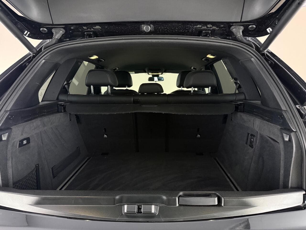 BMW X5 thumbnail Boot