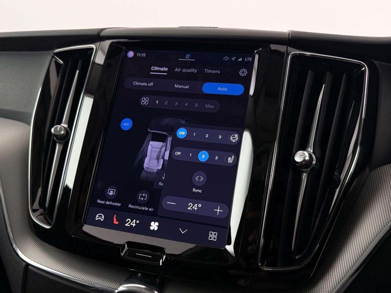 Volvo XC60 thumbnail Infotainment System