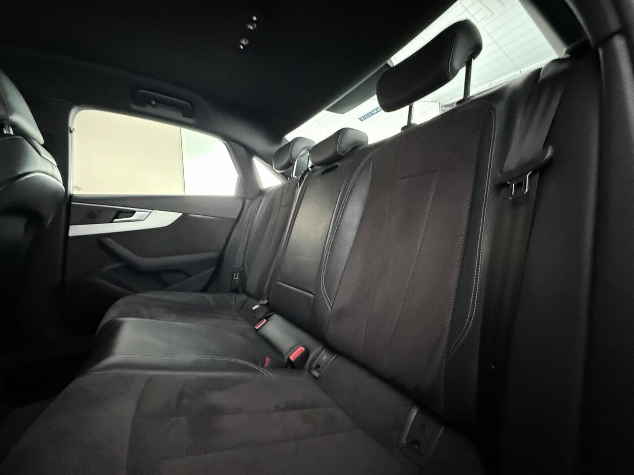 Audi A4 thumbnail Seats Rear