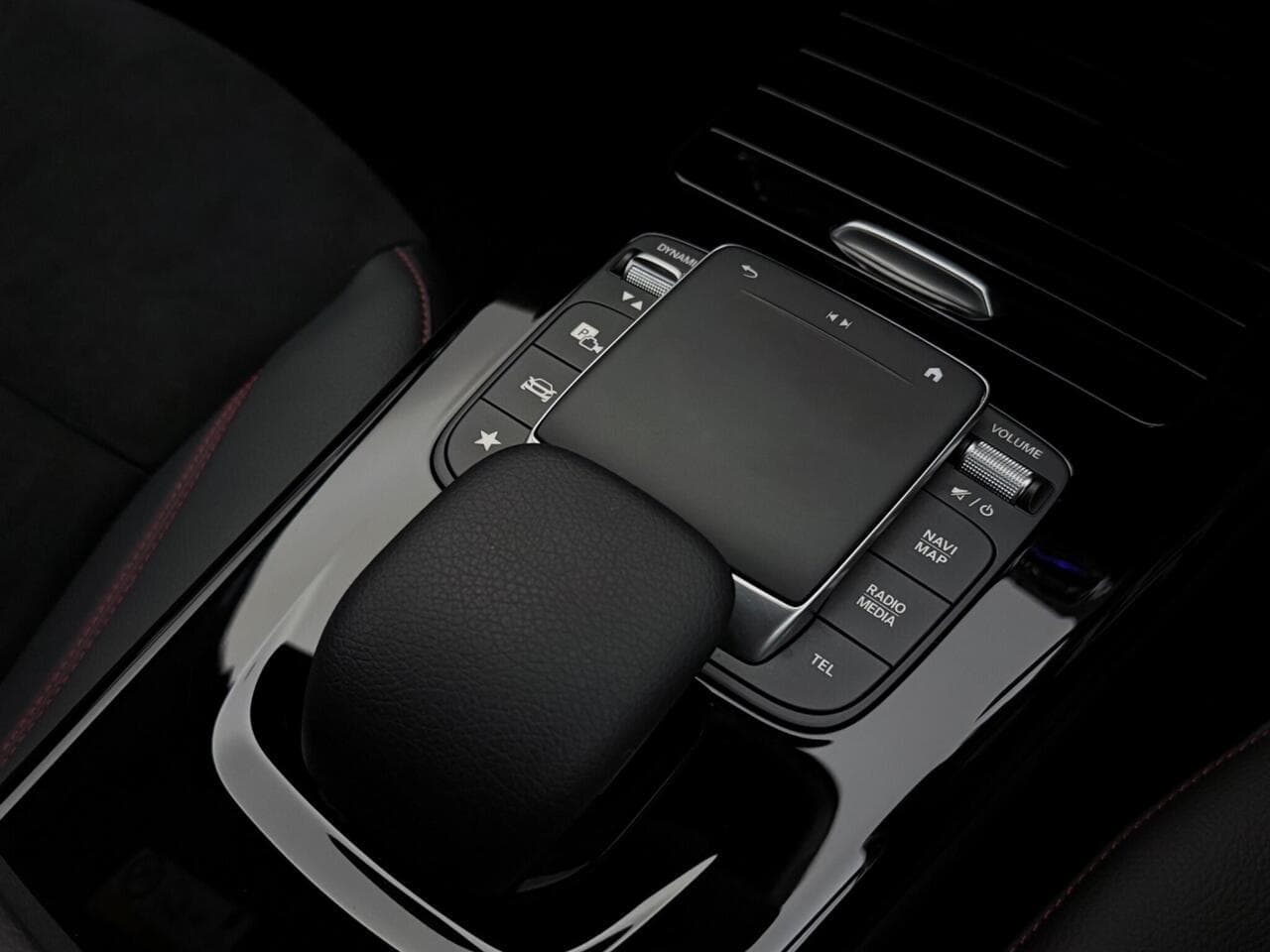 Mercedes-Benz CLA thumbnail Misc Controls