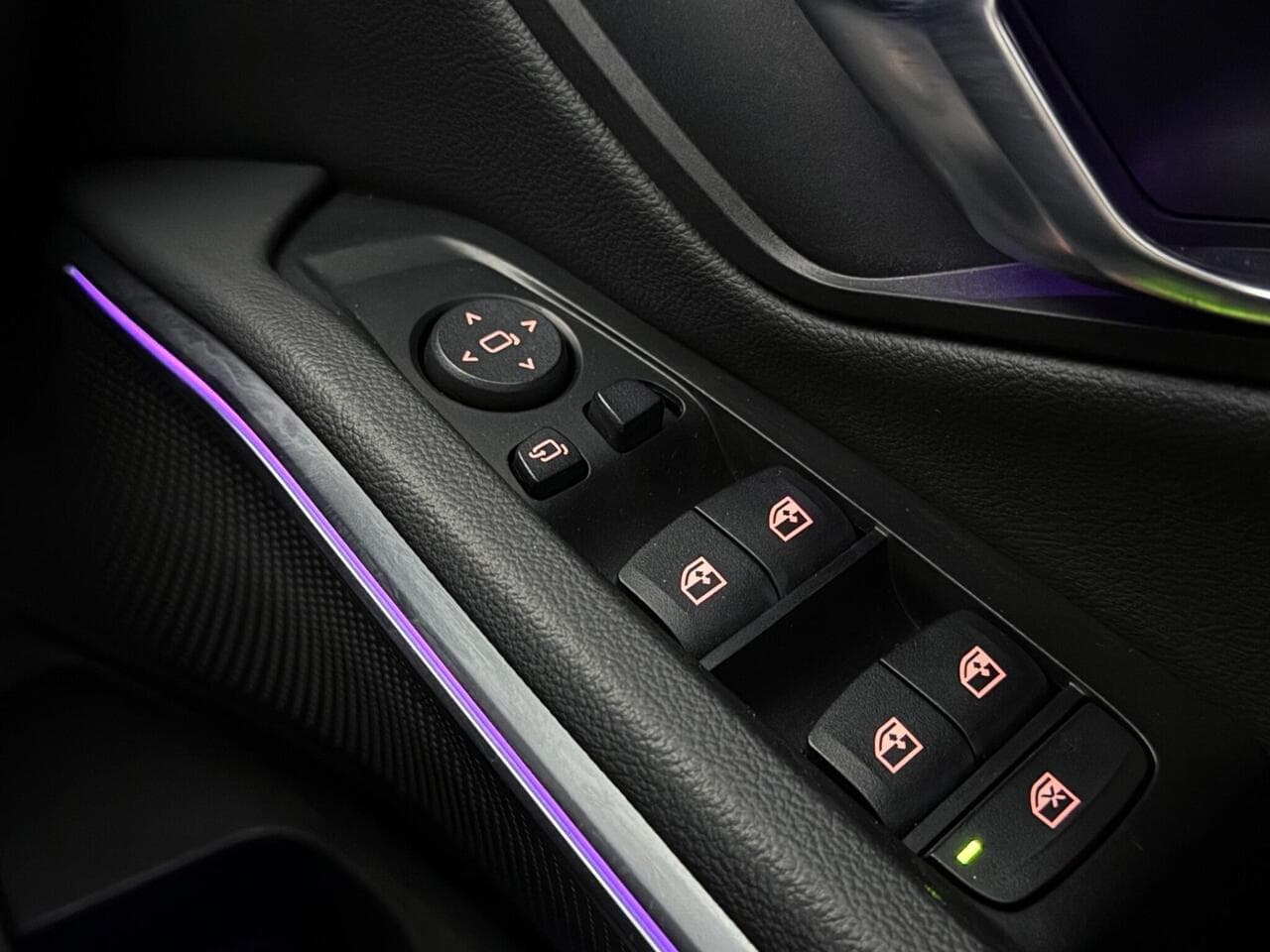 BMW 3 Series thumbnail Misc Controls