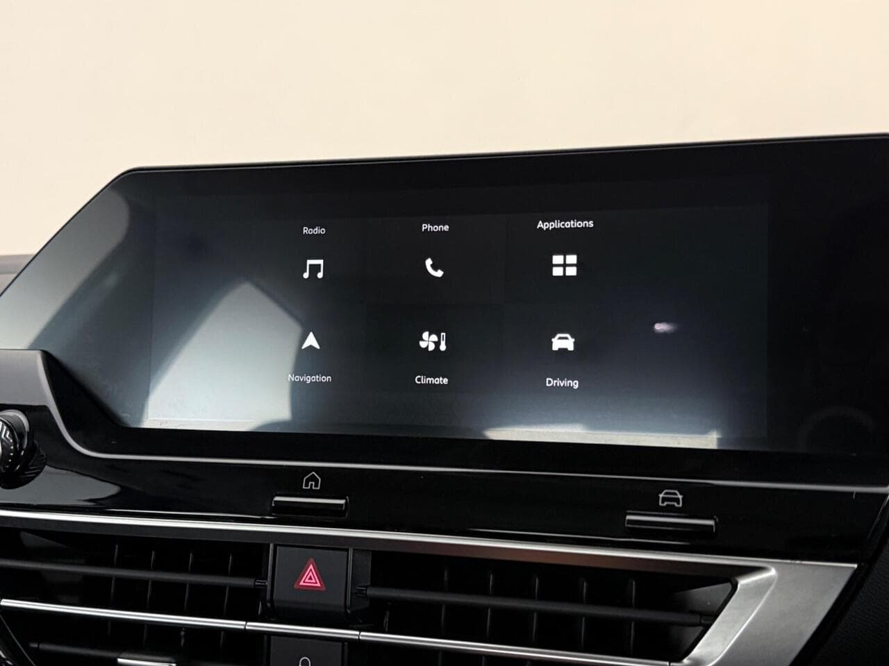 Citroen C4 thumbnail Infotainment System
