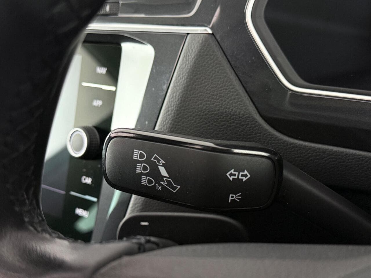 Volkswagen Tiguan thumbnail Misc Controls