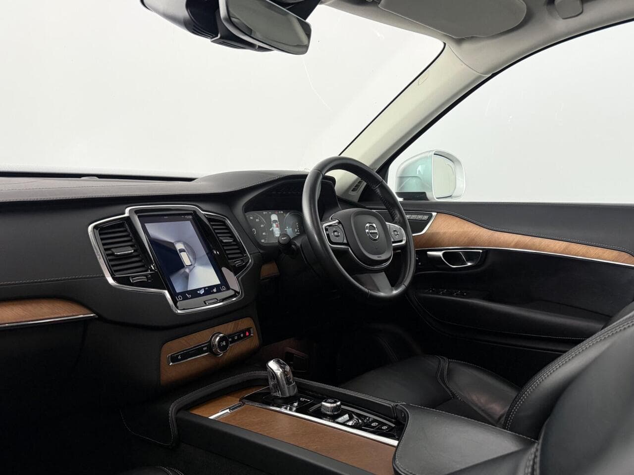 Volvo XC90 thumbnail Interior Front