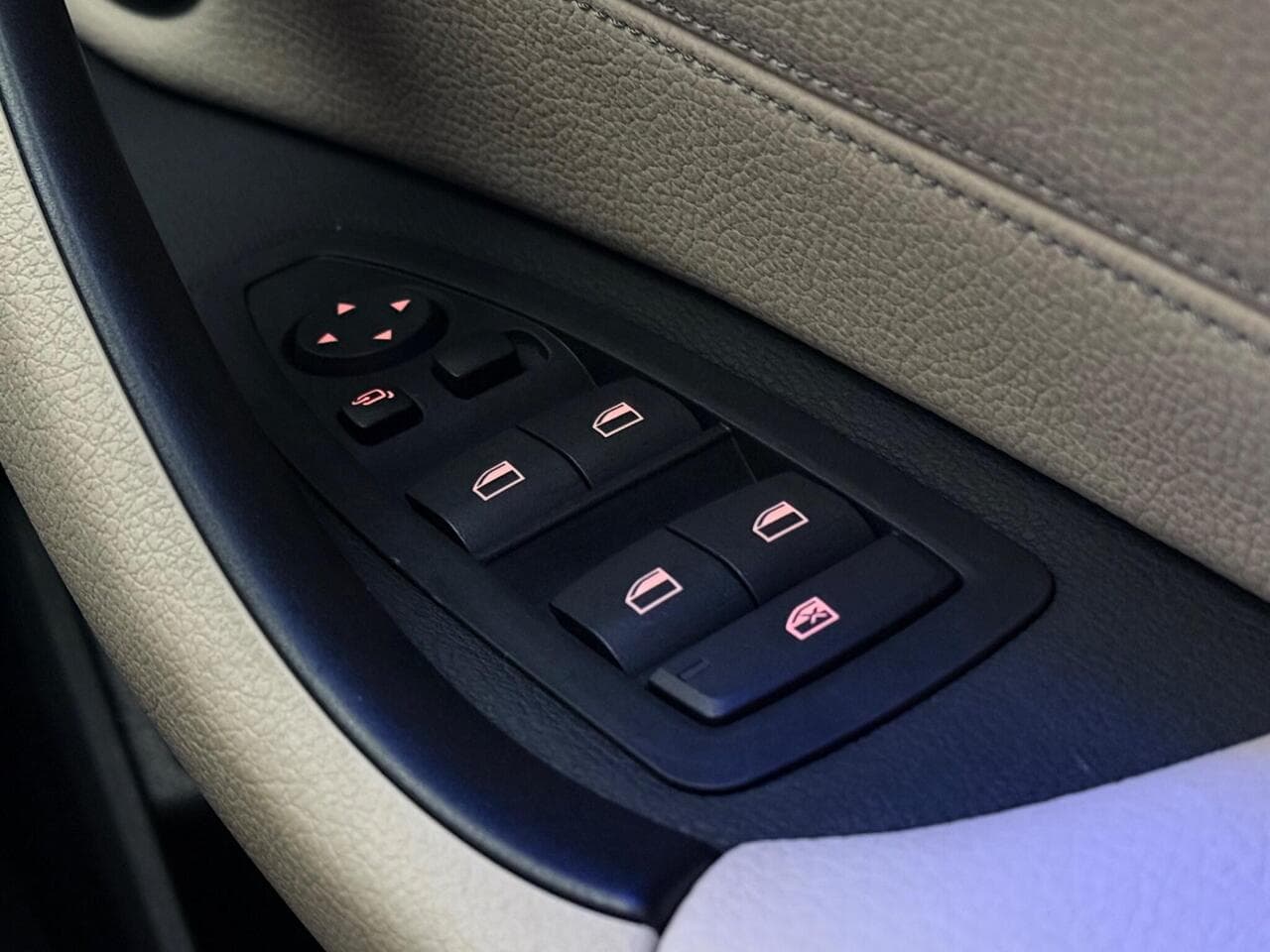 BMW X1 thumbnail Misc Controls