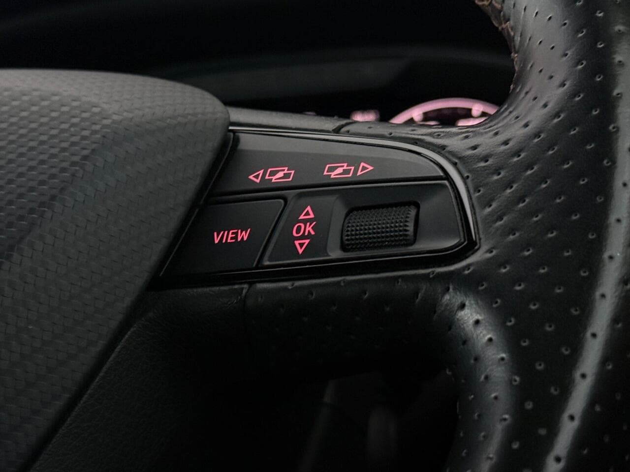 SEAT CUPRA Ateca thumbnail Misc Controls