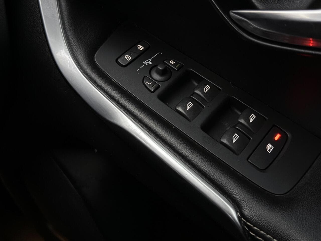 Volvo V40 thumbnail Inconclusive