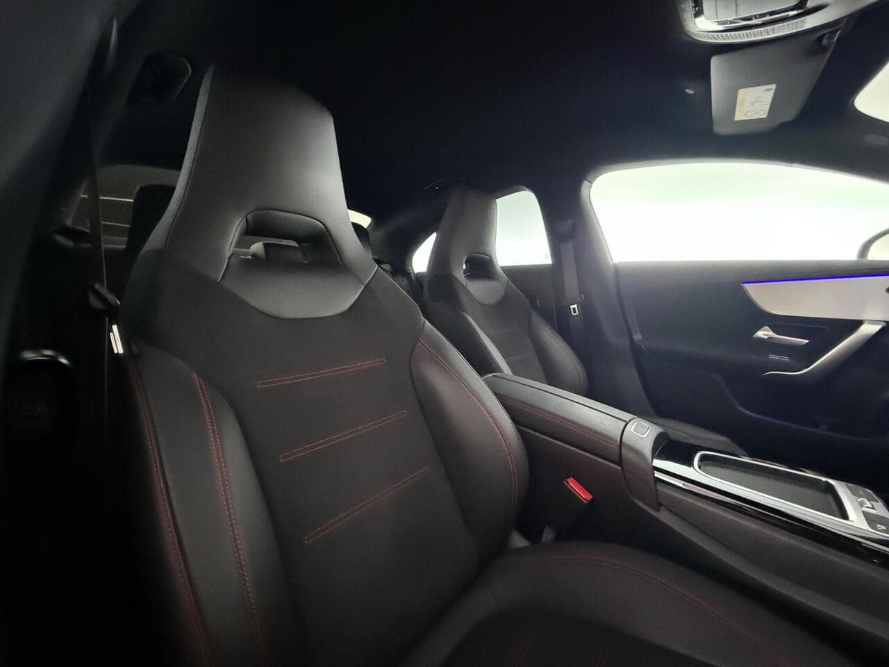 Mercedes-Benz CLA thumbnail Seat Driver